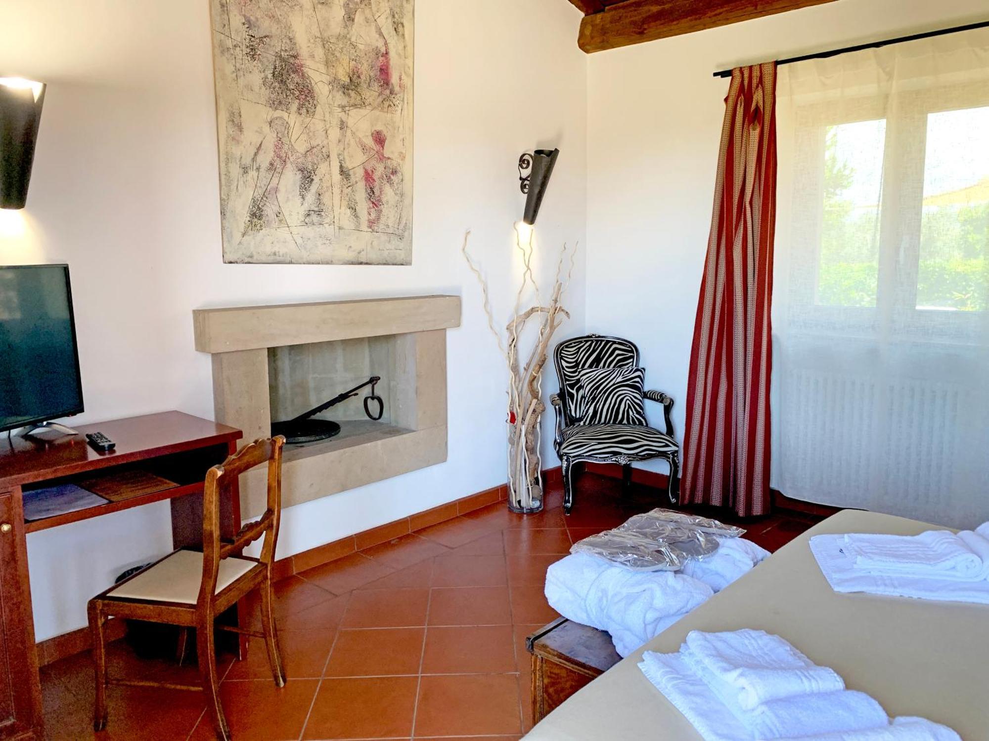 Resort Fonte Vulci Canino Habitación foto